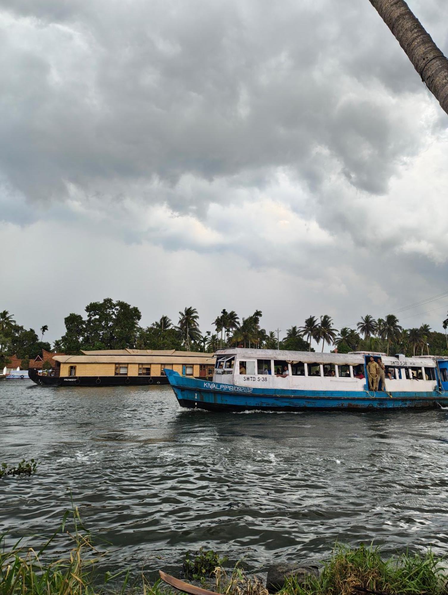 Jeehaa Homestay Alappuzha Extérieur photo