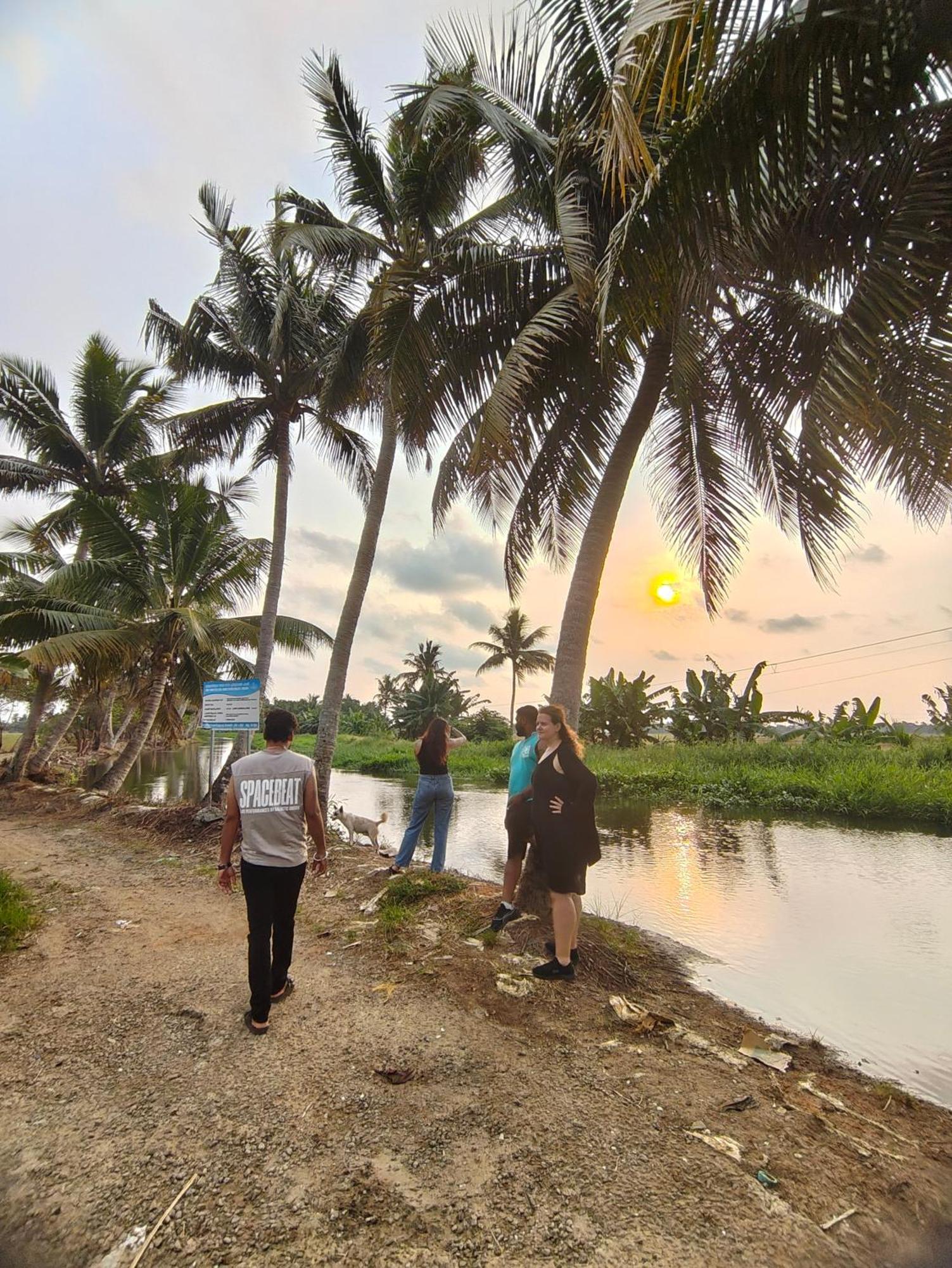 Jeehaa Homestay Alappuzha Extérieur photo